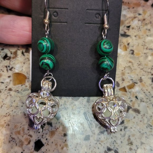 Earrings Hand crafted Heart with glow in the dark beads. - Picture 2 of 6